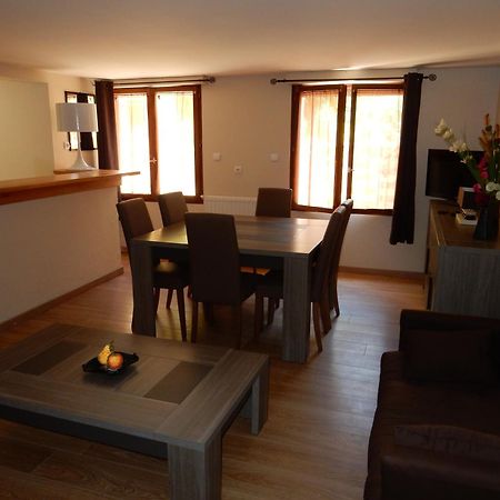 Les Gites Du Moulin D Olt 라카누르그 외부 사진