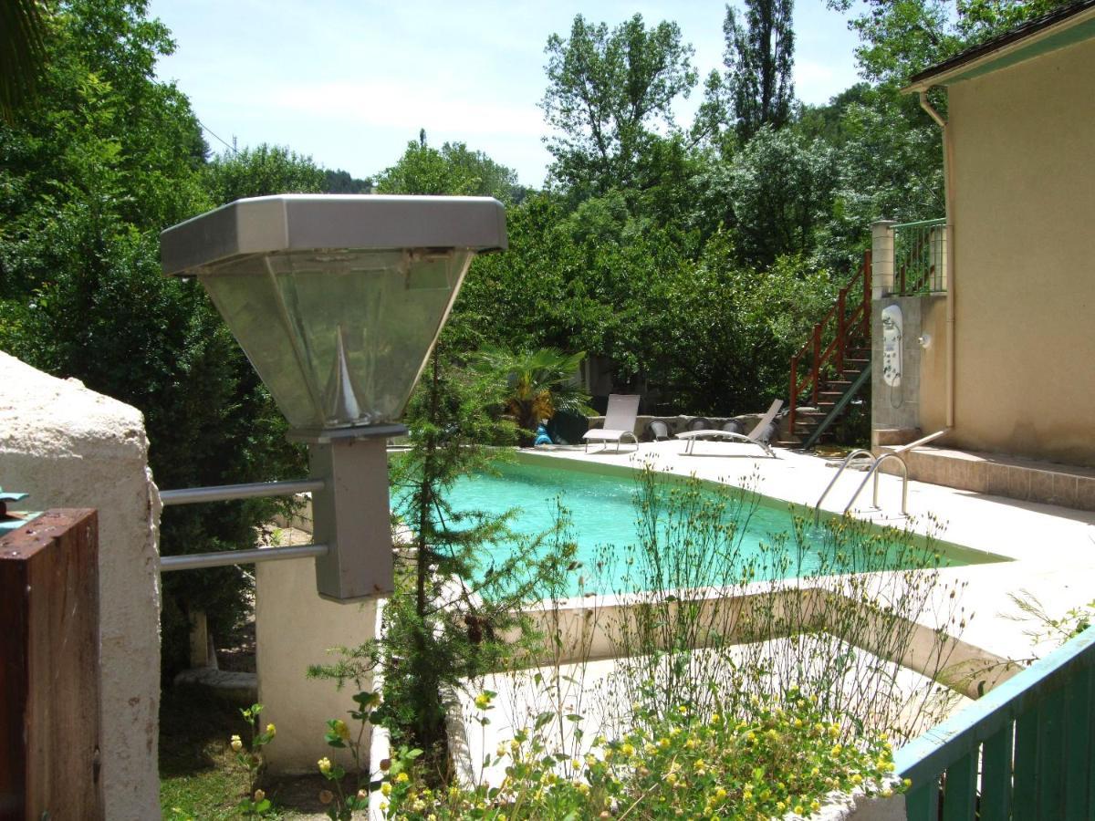 Les Gites Du Moulin D Olt 라카누르그 외부 사진